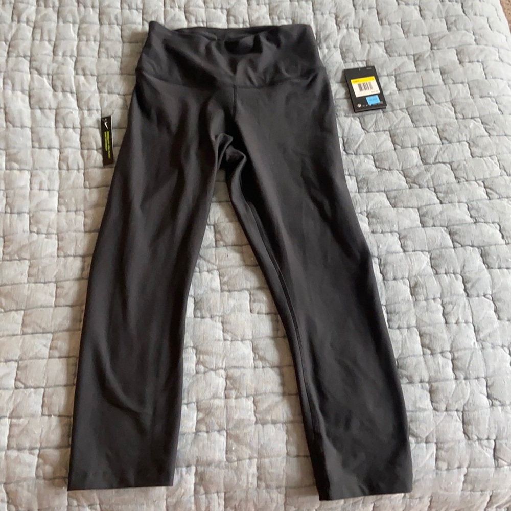 Nike dri fit power Capri leggings small